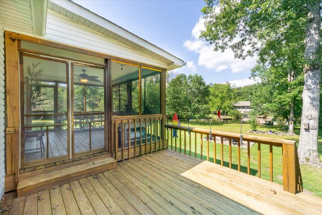 711 Chacoto Dr, Crossville, TN 38572