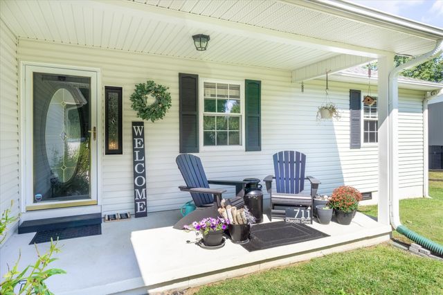 711 Chacoto Dr, Crossville, TN 38572