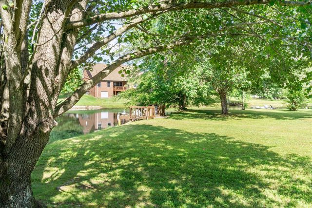 711 Chacoto Dr, Crossville, TN 38572