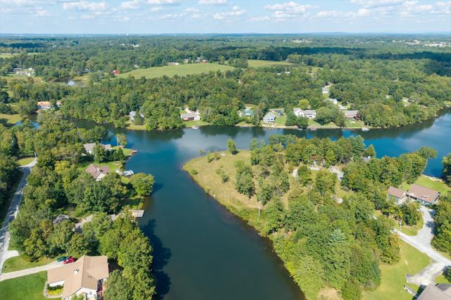 711 Chacoto Dr, Crossville, TN 38572