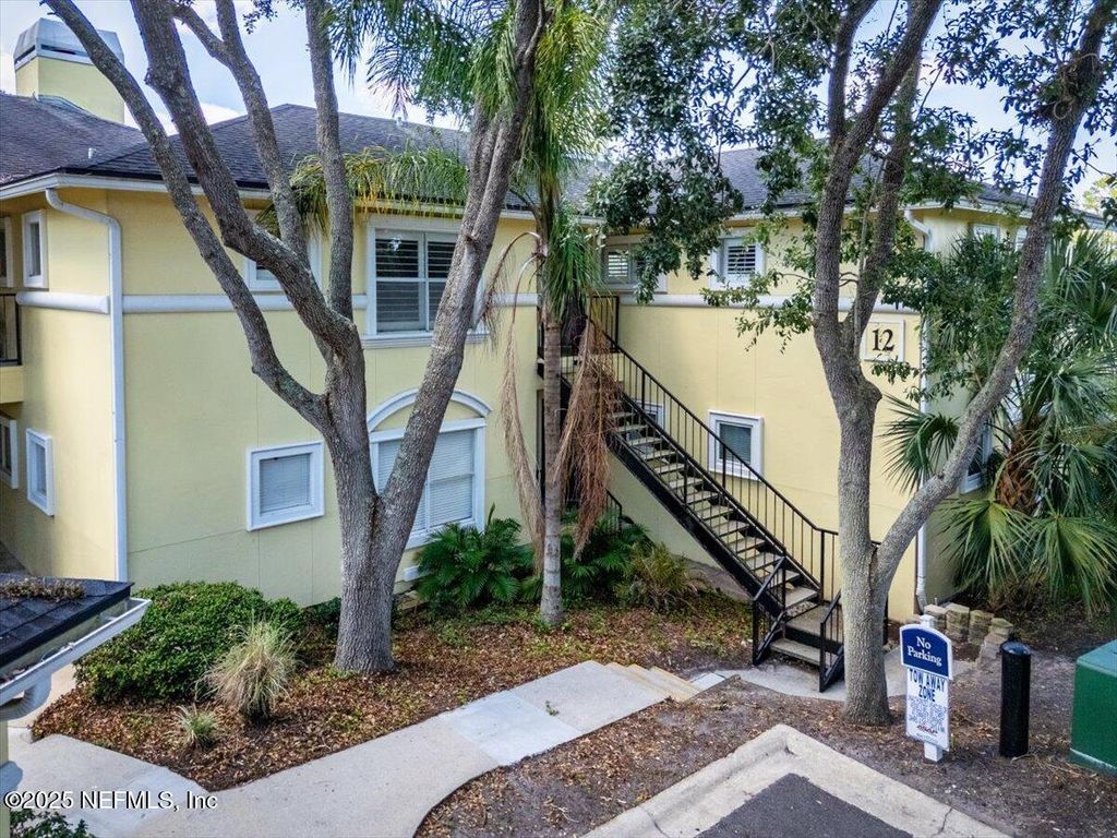 1800 THE GREENS Way, 1206, Jacksonville Beach, FL 32250