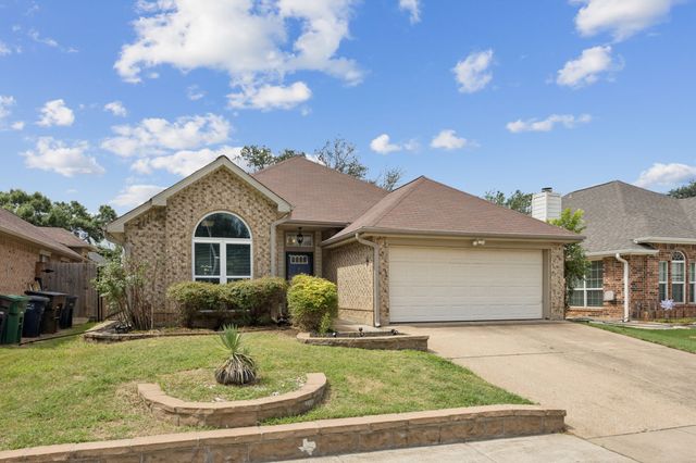8624 Sabinas Trail, Fort Worth, TX 76118