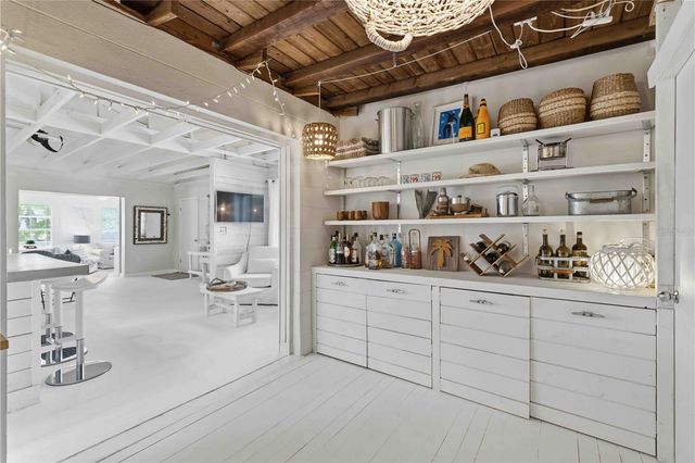 624 BAYSHORE ROAD, Nokomis, FL 34275