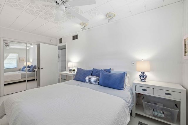 624 BAYSHORE ROAD, Nokomis, FL 34275