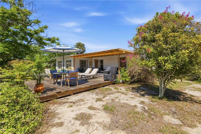 624 BAYSHORE ROAD, Nokomis, FL 34275