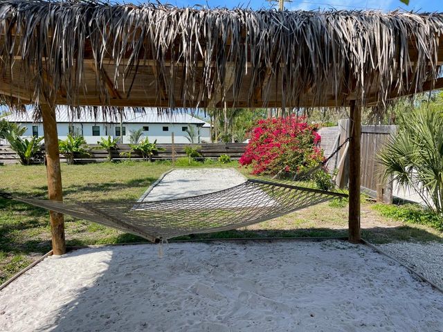 624 BAYSHORE ROAD, Nokomis, FL 34275