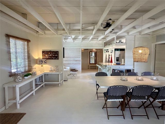 624 BAYSHORE ROAD, Nokomis, FL 34275