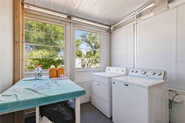 624 BAYSHORE ROAD, Nokomis, FL 34275