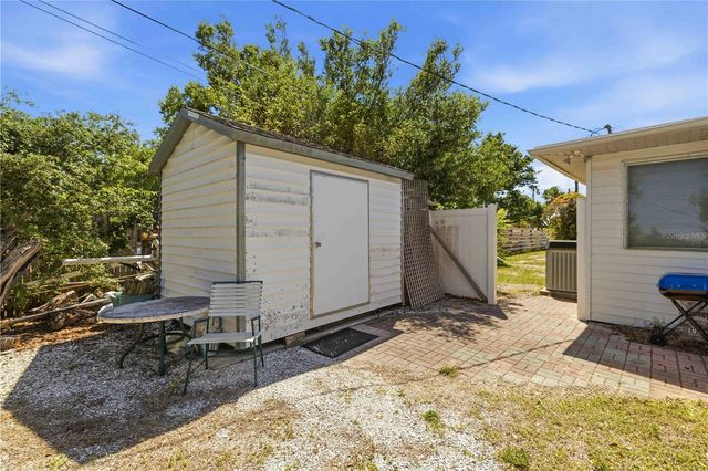 624 BAYSHORE ROAD, Nokomis, FL 34275