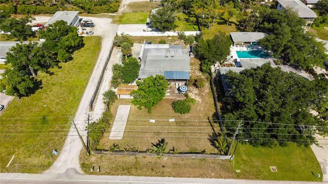 624 BAYSHORE ROAD, Nokomis, FL 34275