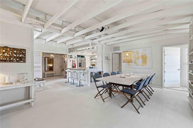 624 BAYSHORE ROAD, Nokomis, FL 34275