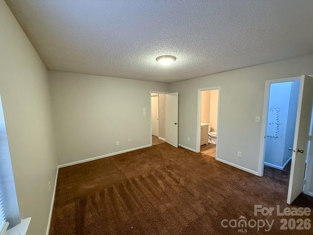 3006 Overlook Trail, Charlotte, NC 28212