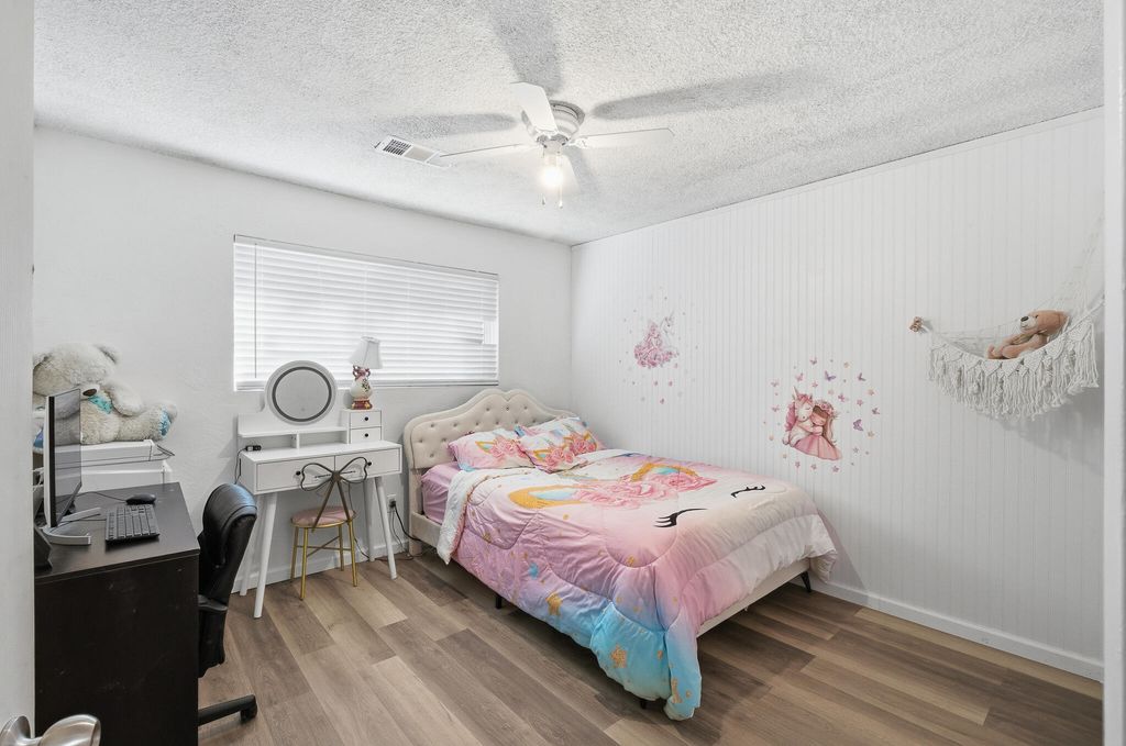 Image 20 of property listing at 480 N Belmont Street, Porterville, CA 93257