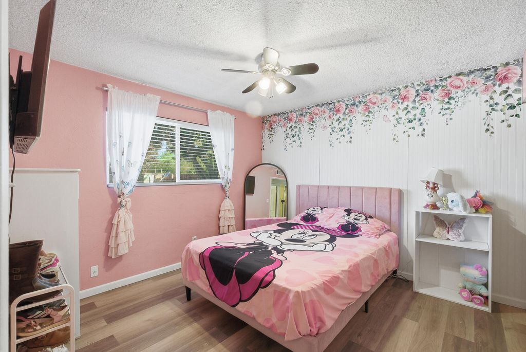 Image 22 of property listing at 480 N Belmont Street, Porterville, CA 93257