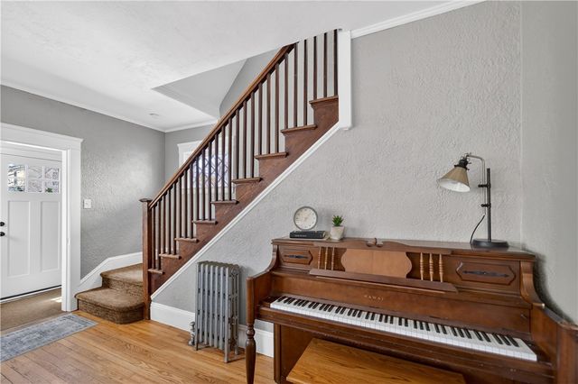 43 Longwood Avenue, Providence, RI 02908