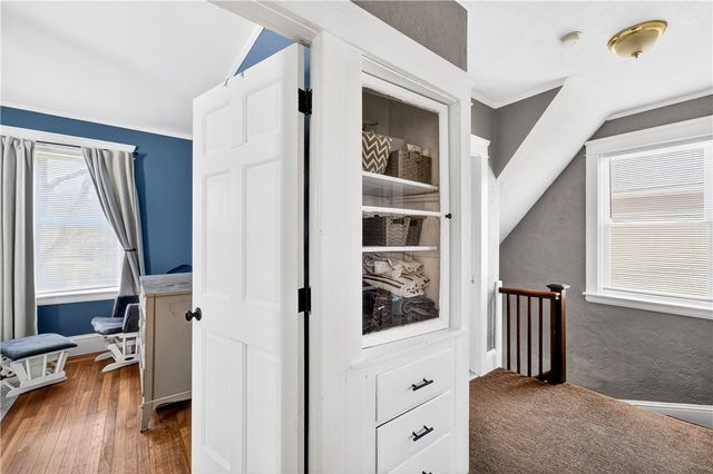 43 Longwood Avenue, Providence, RI 02908