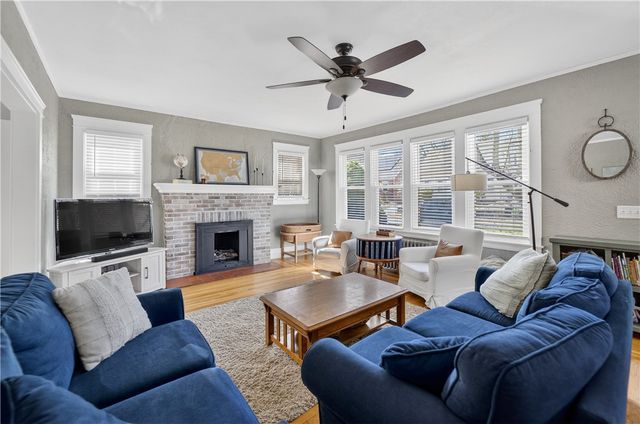 43 Longwood Avenue, Providence, RI 02908