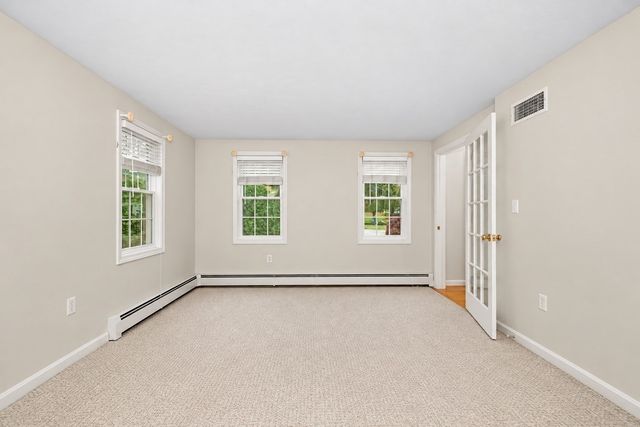 2 Gwen Dr, Auburn, MA 01501