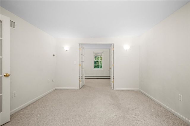 2 Gwen Dr, Auburn, MA 01501