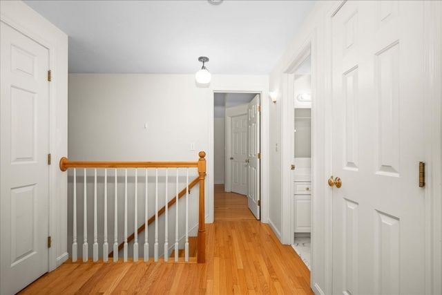 2 Gwen Dr, Auburn, MA 01501