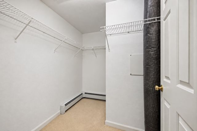 2 Gwen Dr, Auburn, MA 01501