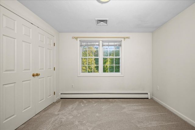 2 Gwen Dr, Auburn, MA 01501
