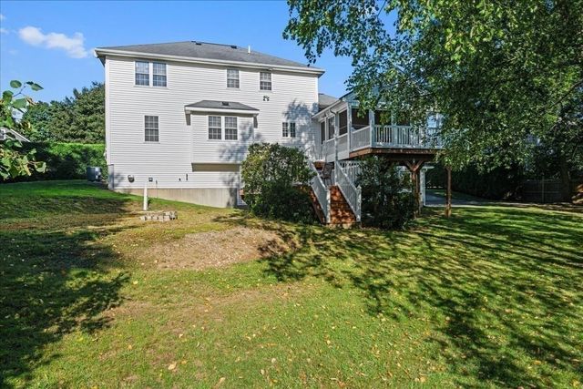 2 Gwen Dr, Auburn, MA 01501