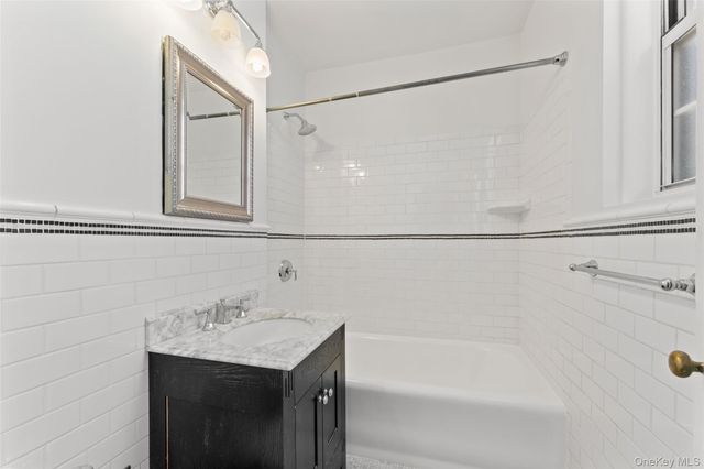 25 Parkview Avenue 2E, Bronxville, NY 10708