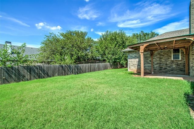 11209 NW 112th Street, Yukon, OK 73099