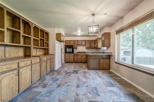 11209 NW 112th Street, Yukon, OK 73099