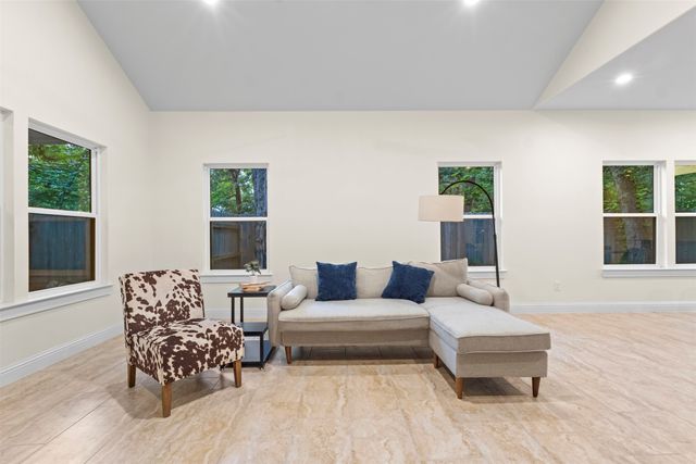 117 Pawnee Trail, Mabank, TX 75156