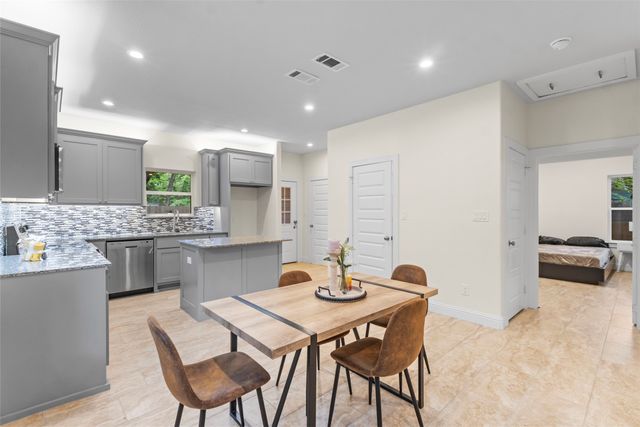 117 Pawnee Trail, Mabank, TX 75156