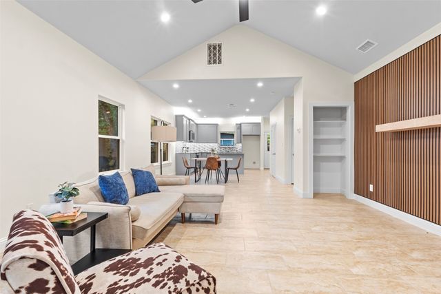 117 Pawnee Trail, Mabank, TX 75156