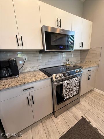 5016 Arancia LN, Ave Maria, FL 34142