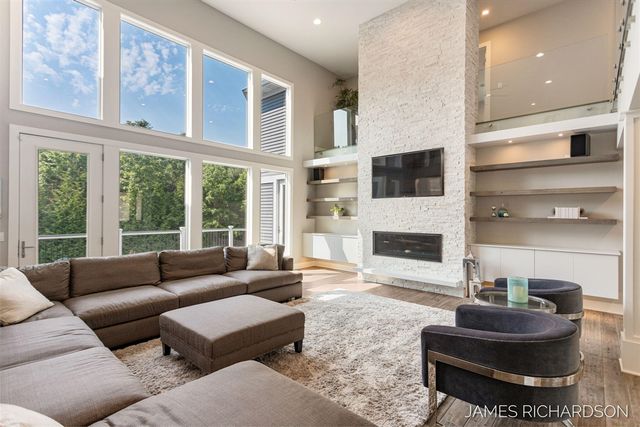 12974 Boulderway Trail, Grand Haven, MI 49417