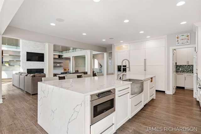 12974 Boulderway Trail, Grand Haven, MI 49417