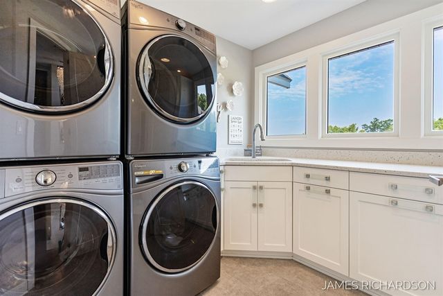 12974 Boulderway Trail, Grand Haven, MI 49417