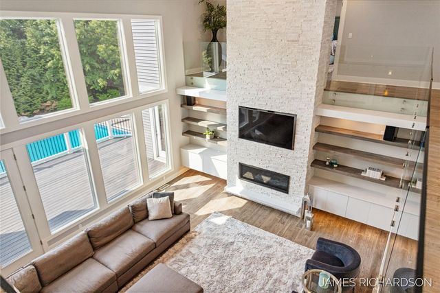 12974 Boulderway Trail, Grand Haven, MI 49417