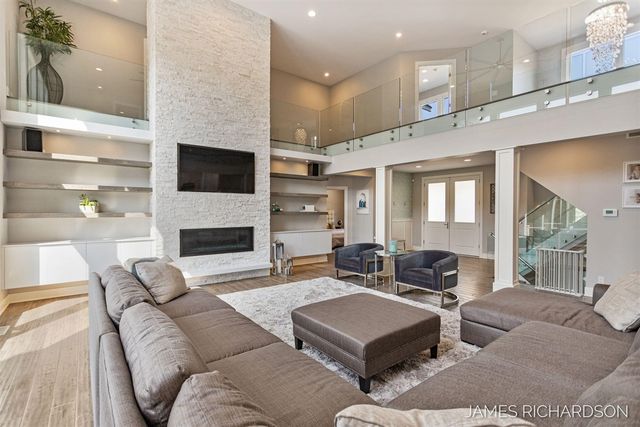 12974 Boulderway Trail, Grand Haven, MI 49417