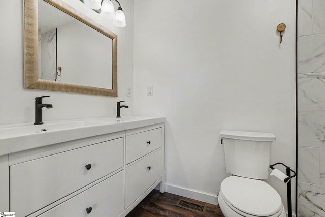 25 E 5th Street, Greenville, SC 29611