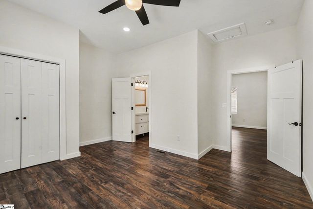 25 E 5th Street, Greenville, SC 29611