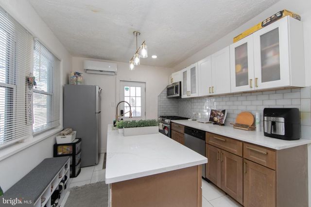 1331 MORTON ST, Camden, NJ 08104