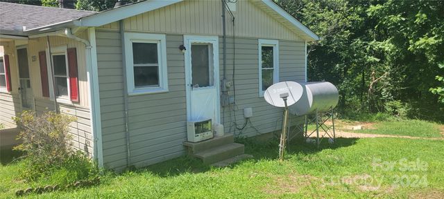 335 Rosenwald School Street, Catawba, NC 28609