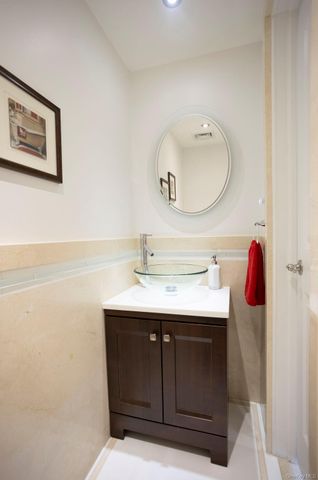 198-31 Pompeii Avenue, Holliswood, NY 11423