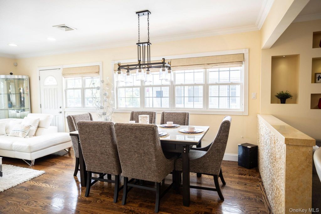 198-31 Pompeii Avenue, Holliswood, NY 11423 — photo 5