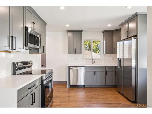 3325 Poplar St 3325, Denver, CO 80207