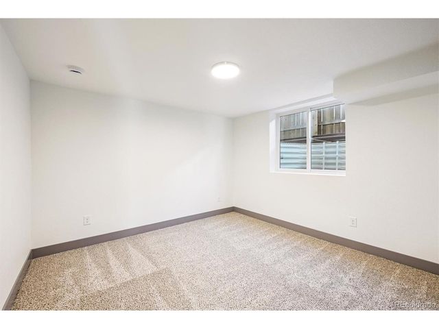 3325 Poplar St 3325, Denver, CO 80207
