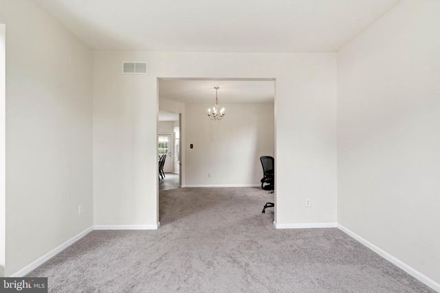 3 TOMASELLO DR, Millville, NJ 08332