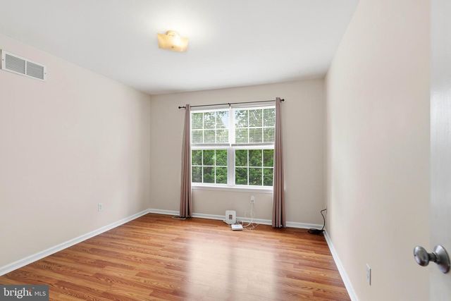 3 TOMASELLO DR, Millville, NJ 08332