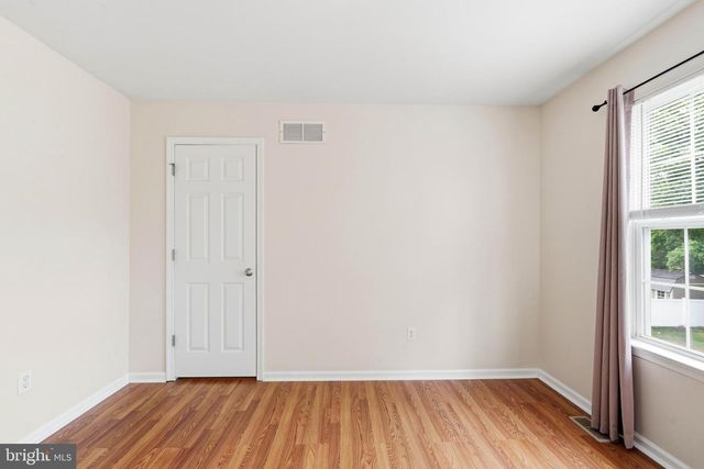 3 TOMASELLO DR, Millville, NJ 08332